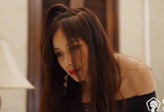 Chị Gái Dâm Đãng Hướng Dẫn Em Trai Làm Tình Khi Thấy Em Thủ Dâm